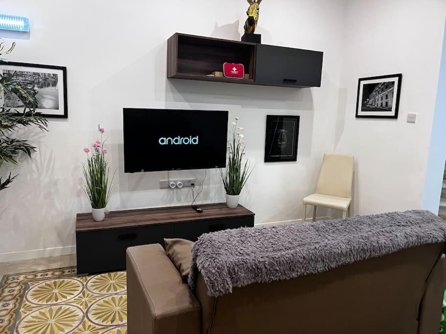 Ferienhaus Dar Barbara - Duplex 1 Double Bed Maltese Style House *