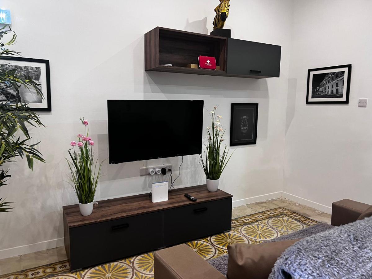 Dar Barbara - Duplex 1 Double Bed Maltese Style House Ferienhaus